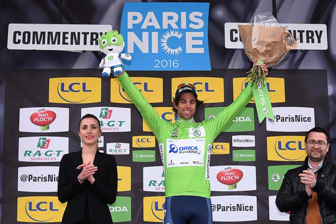 Michael Matthews в зеленой футболке после 2-го этапа Париж-Ницца. (Getty Images Sport)