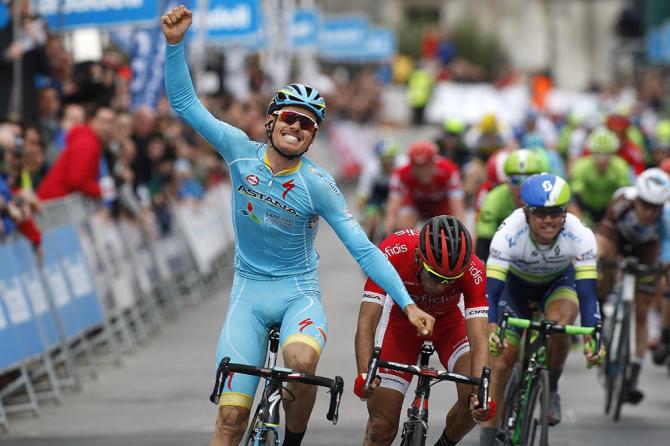 Luis Leon Sanchez (Astana) стал победителем первого этапа Тура Страны Басков 2016 (Tim de Waele/TDWSport.com)
