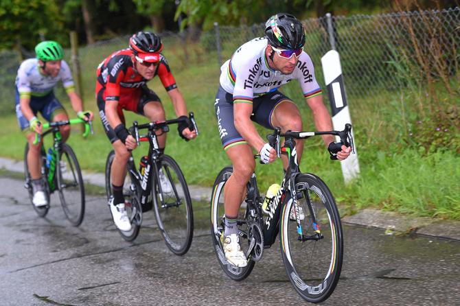 Peter Sagan (Tinkoff) leads Silvan Dillier (BMC) (фото: Tim de Waele/TDWSport.com)