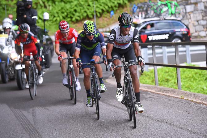 Natnael Berhane, Winner Anacona, Tim Wellens and Darwin Atapuma on the attack during stage 5 at Tour de Suisse (фото: Tim de Waele/TDWSport.com)