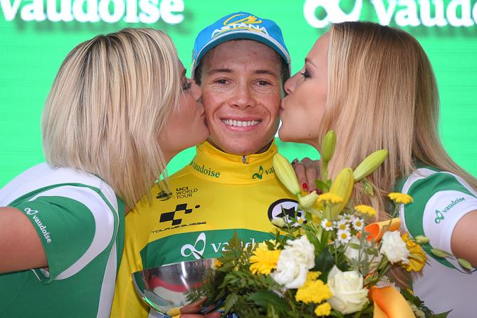 Мигель Анхель Лопес (Astana) в желтой майке после восьмого этапа - победитель всей гонки Тура Швейцарии 2016 (фото: Tim de Waele/TDWSport.com)