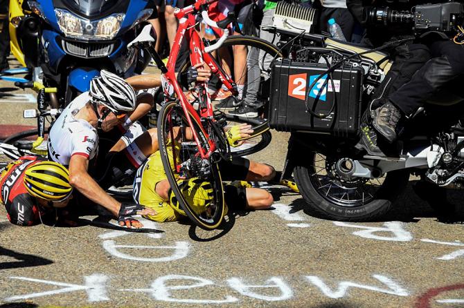Крис Фрум (Team Sky), авария на Mont Ventoux (фото: Getty Images Sport)