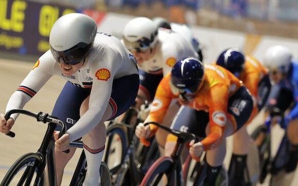 Edmunds выигрывает Keirin Silver для GB на европейцах