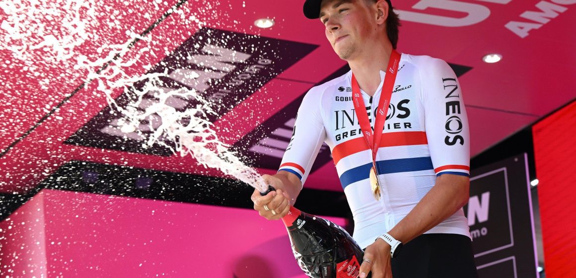 Тарлинг GB выигрывает первую сцену Grand Tour в Джиро
