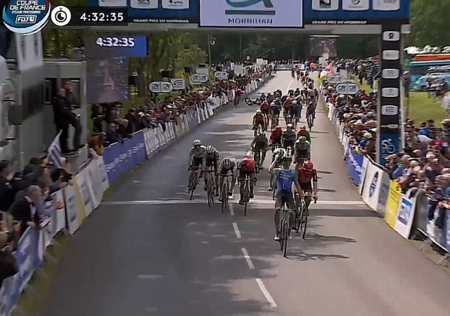 97c41a8f9d288cd2693cb2de85fb943c