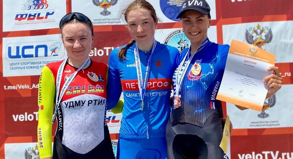 Кубок России: Самсонова выигрывает «разделку», Крапивина групповую гонку