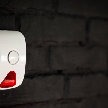 1 Тревожная кнопка: назначение, принципы работы и применение в системах безопасности