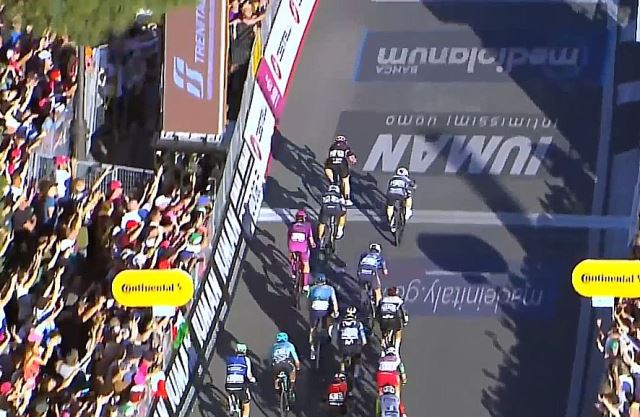 a2a0282753ddcd5f7cae22433456d0cb