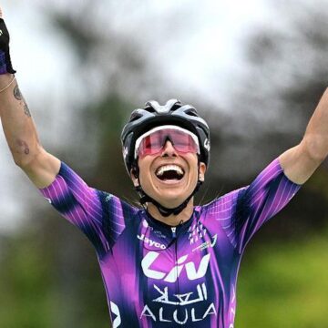 Гарсия делает историю Tour de France Femmes в 41