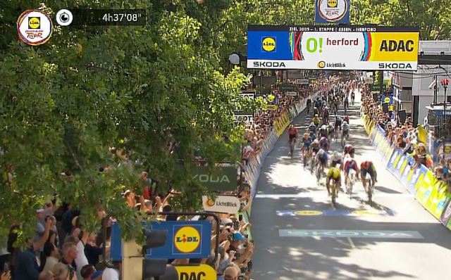 589ded8e4c7645f043f320402c18acd6