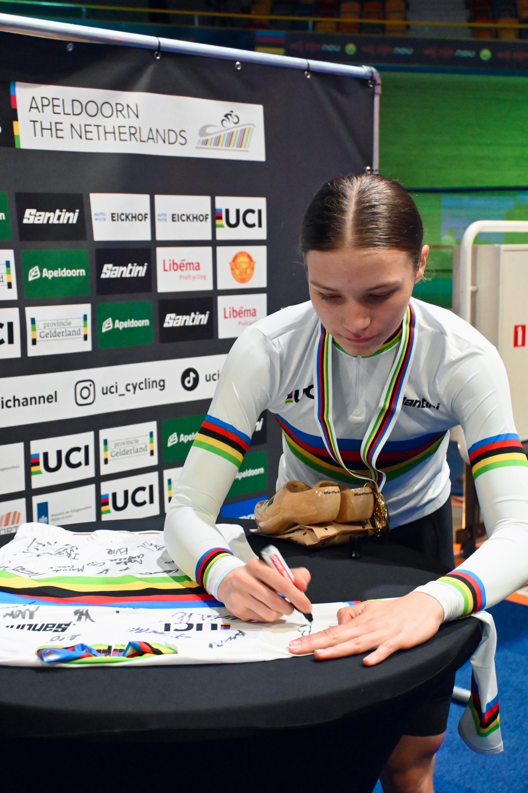 5f5e9947a6a8c32d736b5952b4b1ae57