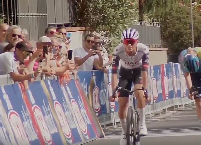 0641463d081a123ecbfe03d89cb8e394