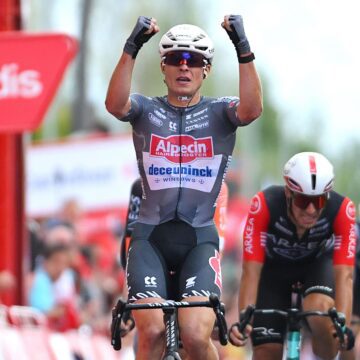 Philipsen обыграл Педерсена и выиграл 19-й этап Вуэльты