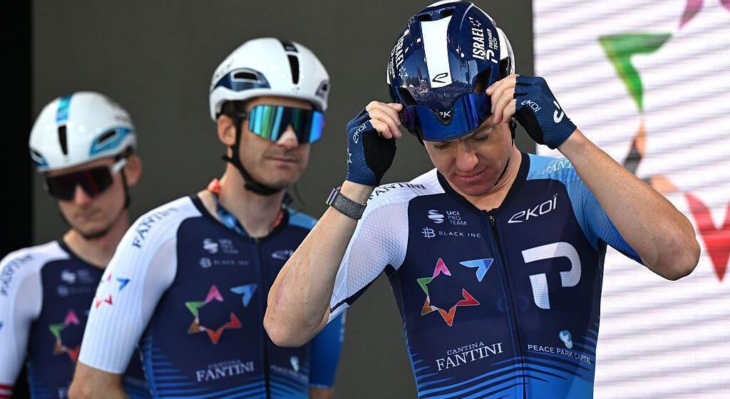 Israel-Premier Tech запретили участвовать в гонке из-за опасений протеста