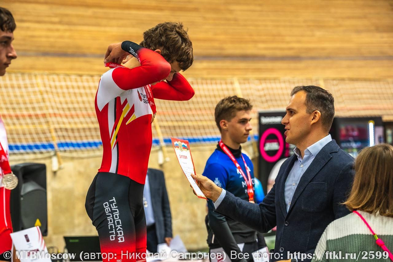 68a4ae5ec24035fbcddad526586fd404