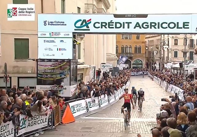 5831e6e8327f81bb31f900bb4955a08c