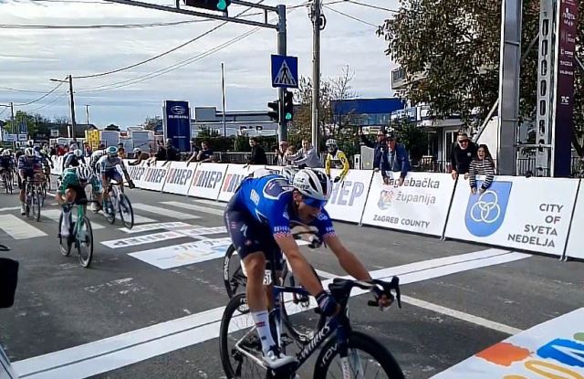 af48466c05f1251407e640aa93c3b21d