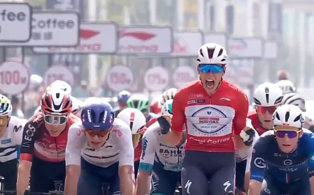 f113cd54f36d1d825bb5f460f3e4b92d