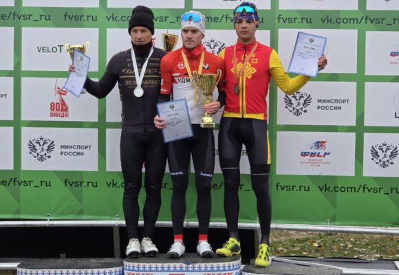 efd2c9c4eb953ffd4f534b336fac631f Балобанов и Карлова — чемпионы международных соревнований по велокроссу в Краснодарском крае