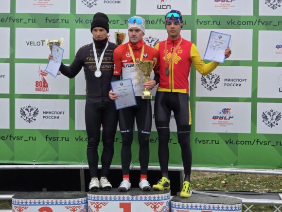 efd2c9c4eb953ffd4f534b336fac631f Балобанов и Карлова — чемпионы международных соревнований по велокроссу в Краснодарском крае