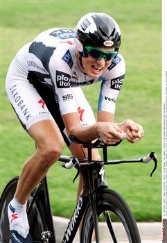 Густав Эрик Ларссон перехолит в Vacansoleil-DCM