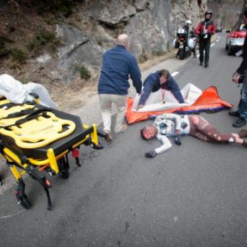 Блель Кадри упал на  5 этапе Париж-Ницца/Paris — Nice 2012