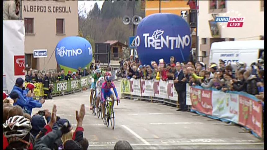 vlcsnap-2012-04-18-14h55m19s1001 Джиро дель Трентино/Giro del Trentino 2012 2 этап