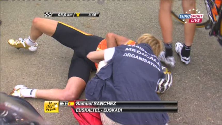 vlcsnap-2012-07-08-15h43m40s1231 Самуэль Санчес сошёл с Тур де Франс/Tour de France 2012