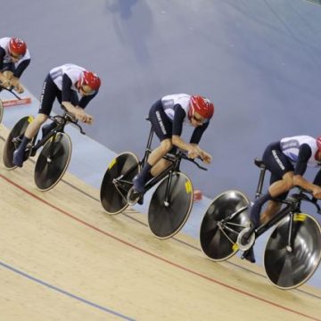 В командной гонке преследования сборная Великобритании установила новый мировой рекорд