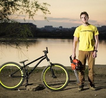 Павел Алехин выполнил тройной тейлвип-бэкфлип