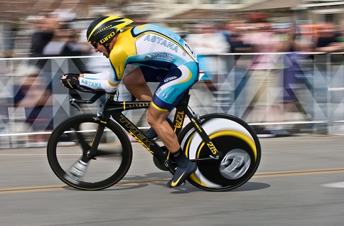 Применение допинга Армстронгом в 2009 году ставят под сомнение