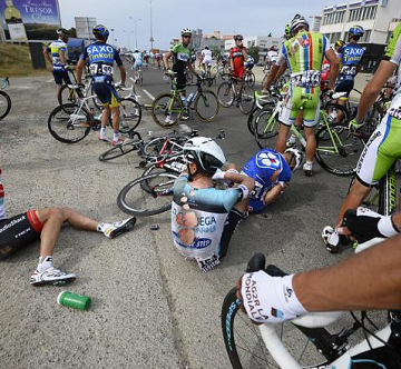 Тони Мартин серьёзно травмировался на 1 этапе Тур де Франс 2013