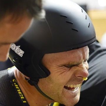 Jack-2BBobridge Джек Бобридж совершил неудачную попытку установления часового рекорда, проехав 51 км 300 м