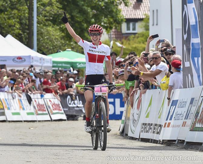 Annika Langvad (Den) Specialized Racing победила в Albstadt, Германия (фото: Rob Jones)
