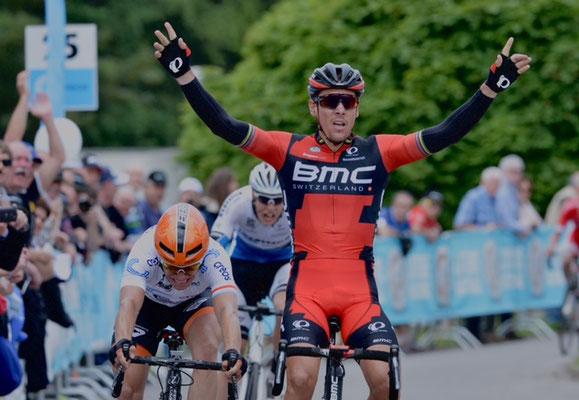 Филипп Жильбер выигрывает второй этап Тура Люксембурга (фото: Tour of Luxembourg)