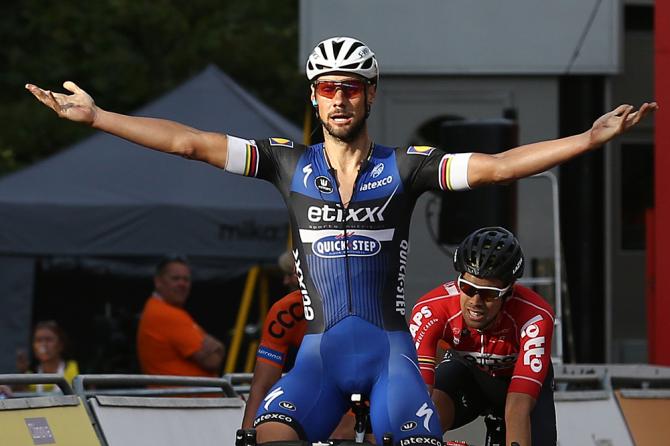 Том Бонен (Etixx-QuickStep) выигрывает сложную Классику RideLondon (фото: Getty Images Sport)