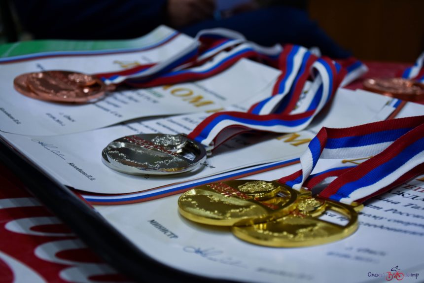 43c6d7e144b78fdc4d5d91738c3d5f22 В Омске стартовали чемпионат России и международные соревнования по велоспорту (трек) Grand prix of Omsk-2018