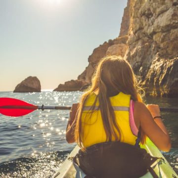spring-kayaking-fun-outdoor-activities-1068x713 Каяк для активного отдыха