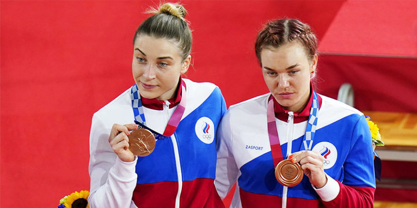 Войнова и Шмелева награждены почетными знаками в обществе «Динамо»