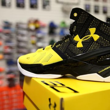 Брендовая одежда Under Armour в магазинах «Марафон»