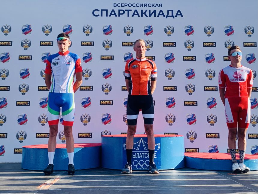 Спартакиада сильнейших по велоспорту-шоссе: Ошуркова и Ершов побеждают в групповых гонках