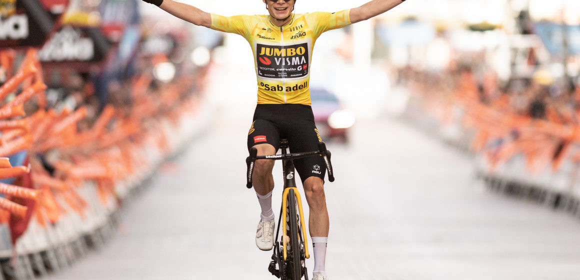 Велогонщик Вингегор второй год подряд стал победителем многодневной велогонки «Тур де Франс»