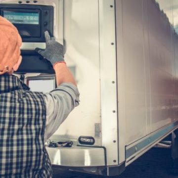 shutterstock_1245914935-800x400 Рефрижераторный транспорт для перевозки грузов