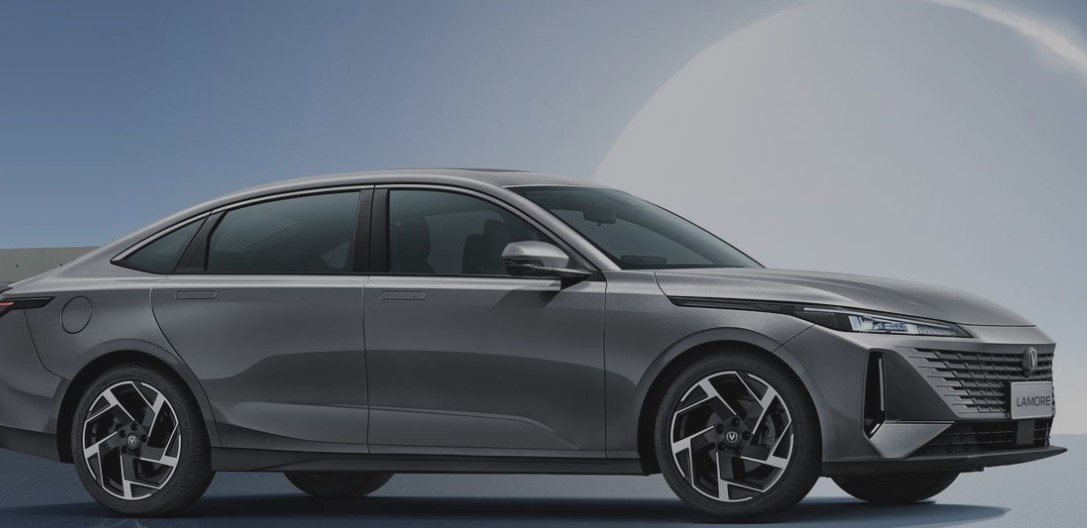Changan Lamore Седан Changan Lamore уже на отечественном рынке