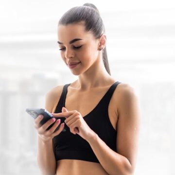 30658 Энергичные тренировки в формате групповых программ: выбирайте свое путешествие к фитнесу