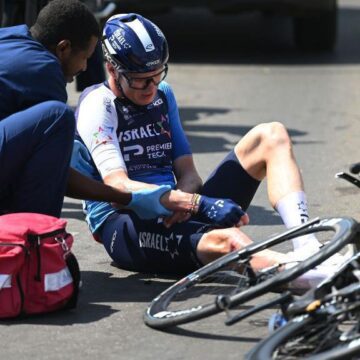 14f631038341f5b424d1cf59b6fa8cae Фрум разрывает ключицу в аварии в туре в ОАЭ