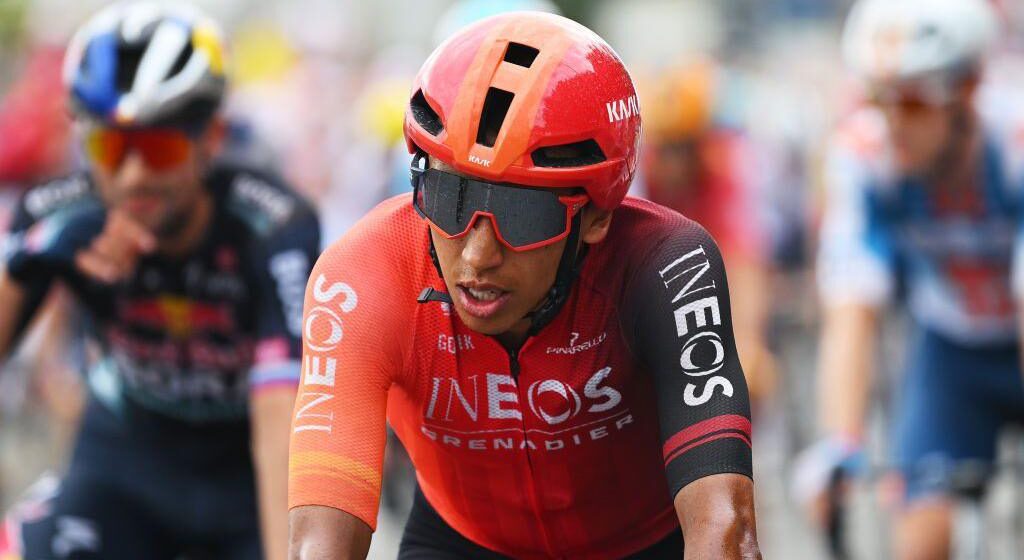 Бернал разрывает ключицу в Clasica Jaen Crash