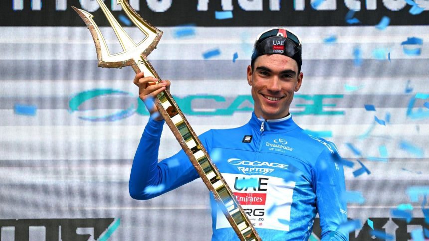 3b00fed9d8aedb9c6726a7ae04202d93 Аюсо выигрывает Tirren-adriatico с шестым pidcock