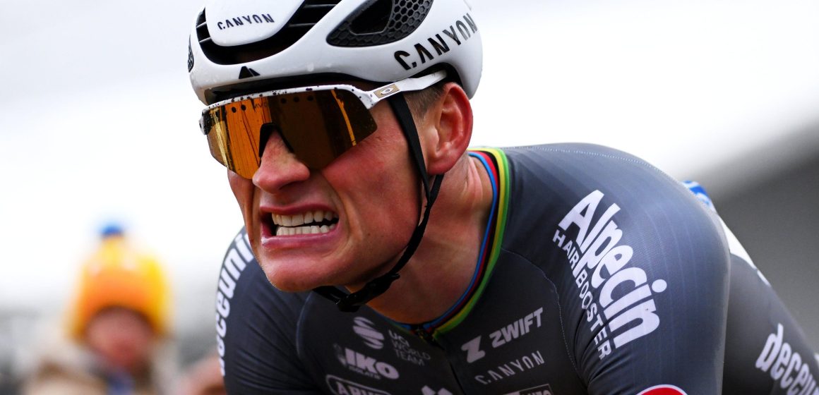 Человек, который плюнул на Ван дер Поэль во время оштрафованных гонок