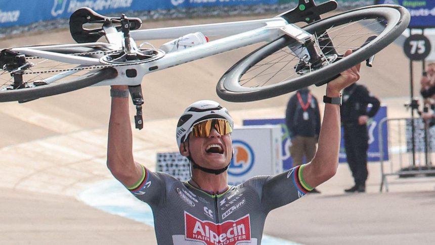 Ван дер Поэль выигрывает третий Парис-Рубе я подряд